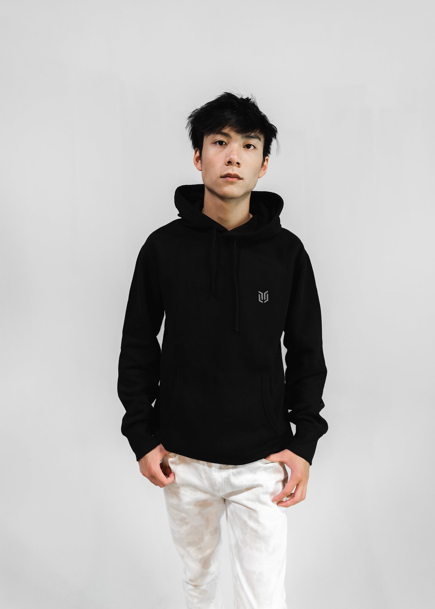 MEN'S ONYX BLACK HOODED PULLOVER